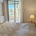 50 M Cocoon Of With A Common Shared Pool Apartament *
