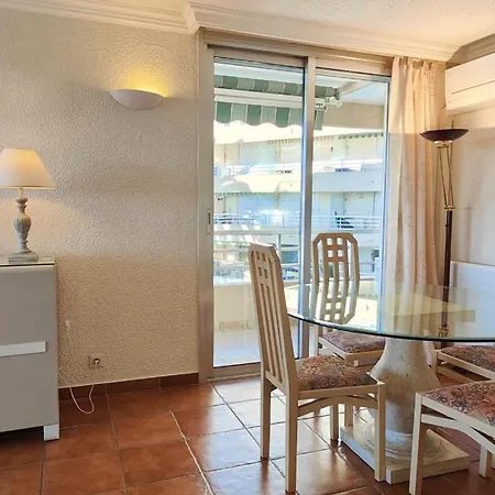 50 M Cocoon Of With A Common Shared Pool Apartament *