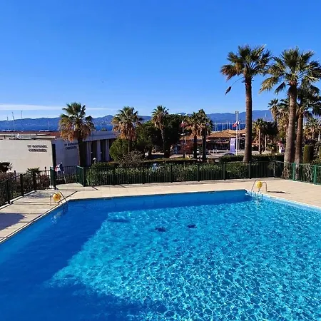 Apartment 50 M Cocoon Of With A Common Shared Pool